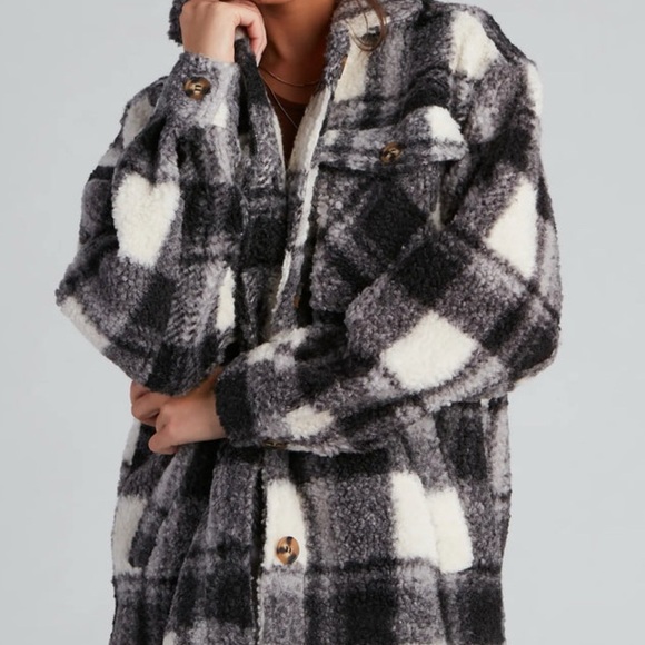 Love Tree Black and White Plaid Teddy Jacket - Picture 1 of 6